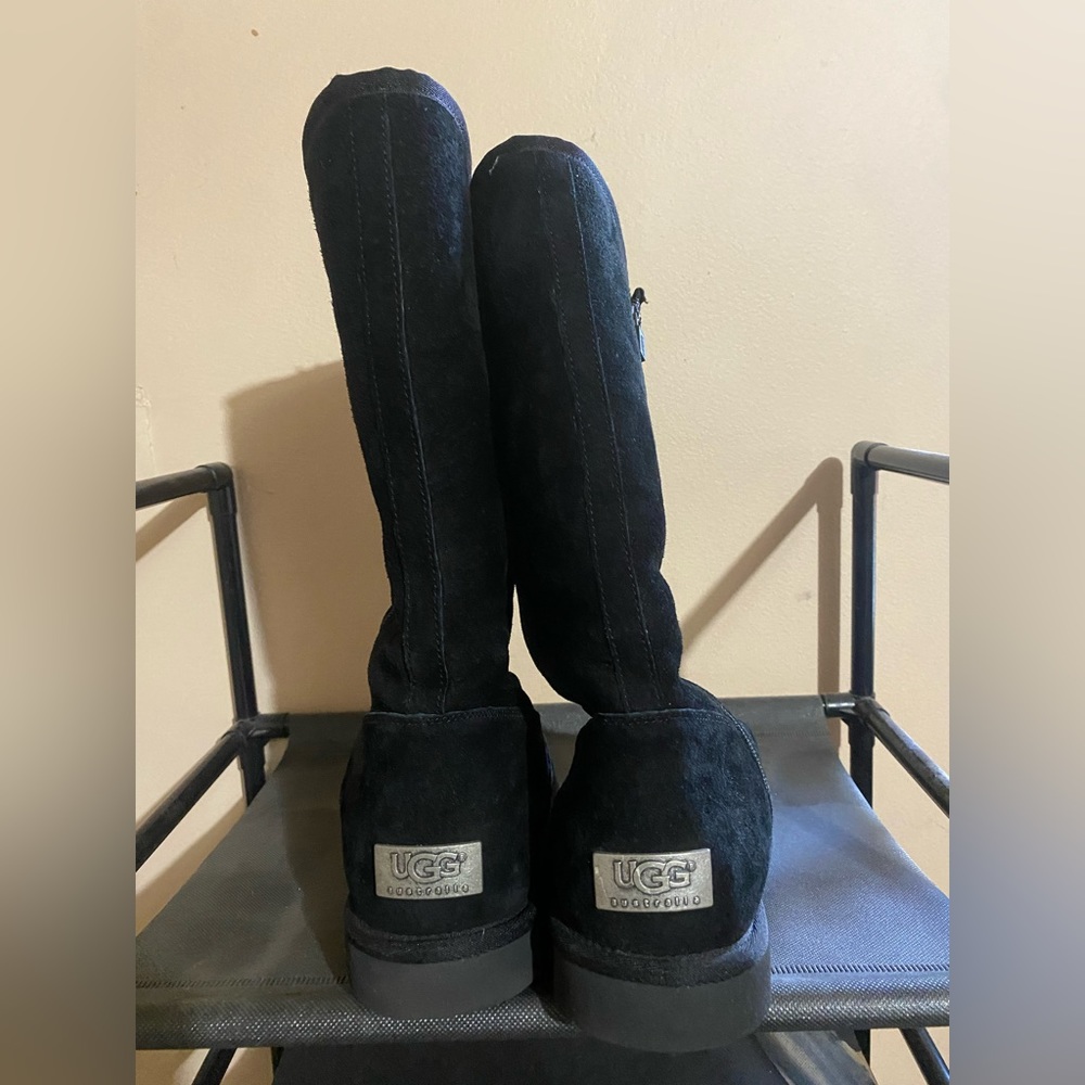 UGG Australia Sumner Black Boot Black. Worn a few times.